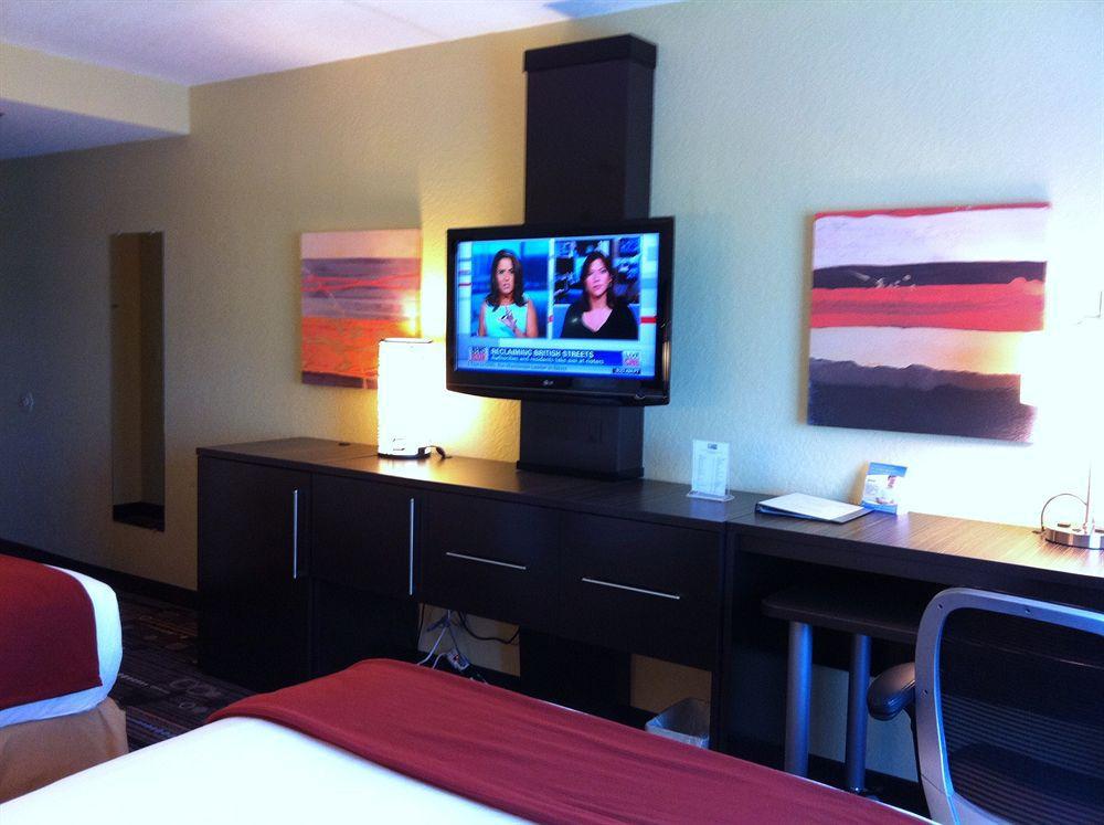 Holiday Inn Express Ft Lauderdale Cruise-Airport By Ihg Φορτ Λόντερντεϊλ Εξωτερικό φωτογραφία
