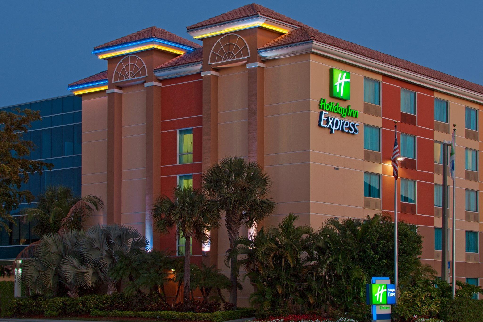 Holiday Inn Express Ft Lauderdale Cruise-Airport By Ihg Φορτ Λόντερντεϊλ Εξωτερικό φωτογραφία